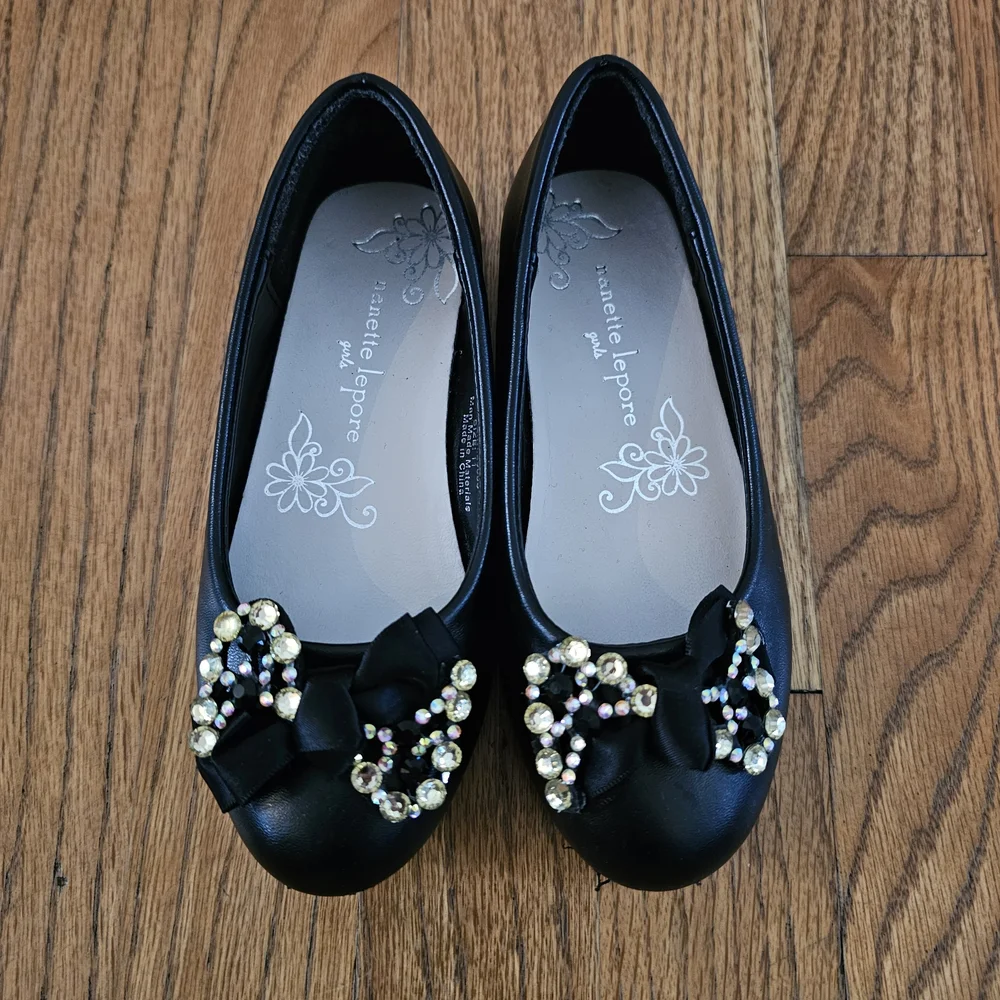 Nanette Lepore Black Dress Shoes Bows And Rhinestons Girls Size 11